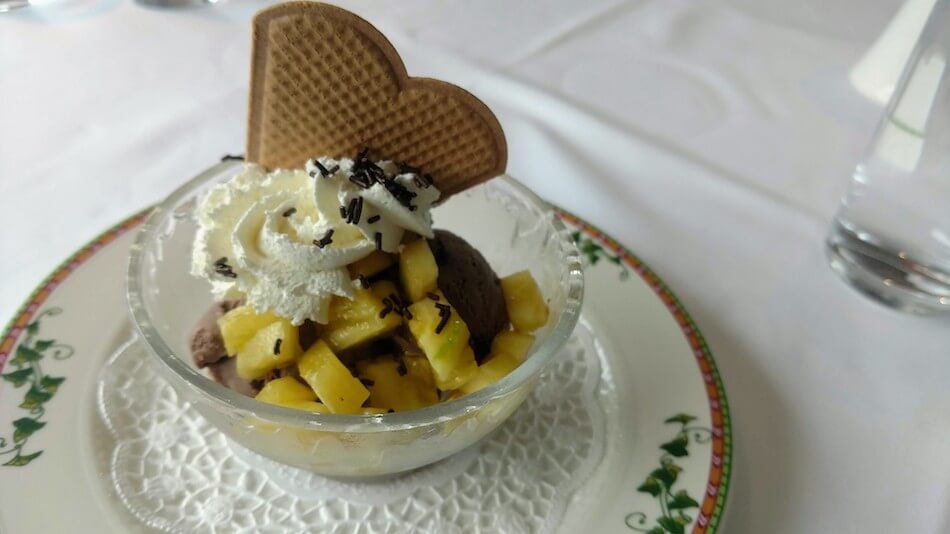 chocolate pineapple dessert