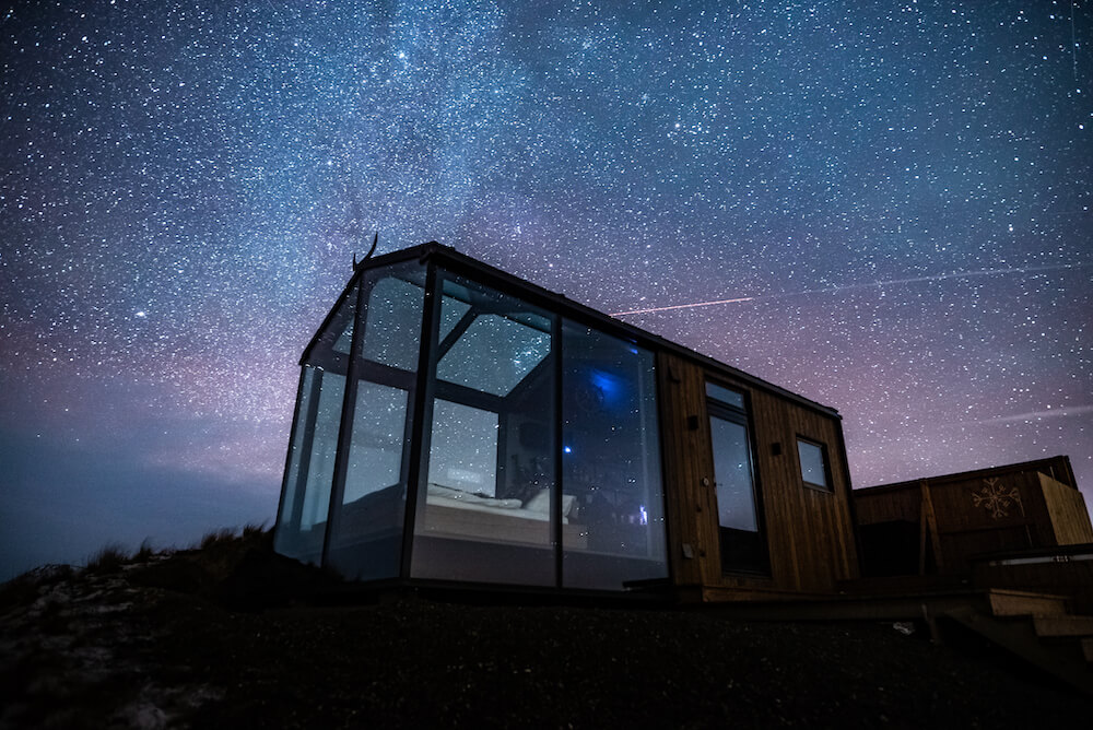 Panorama Glass Lodge with stars