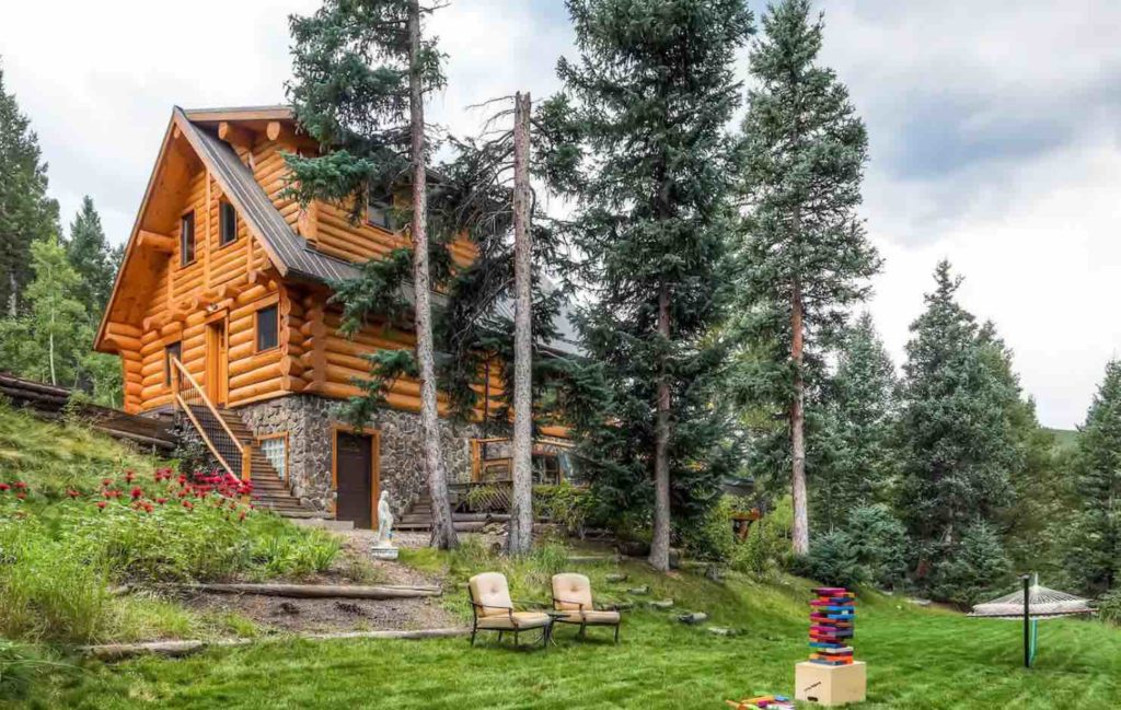 Airbnb cabin in Black Hawk, Colorado