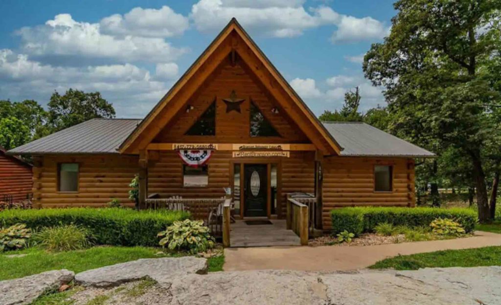 cabin in Missouri
