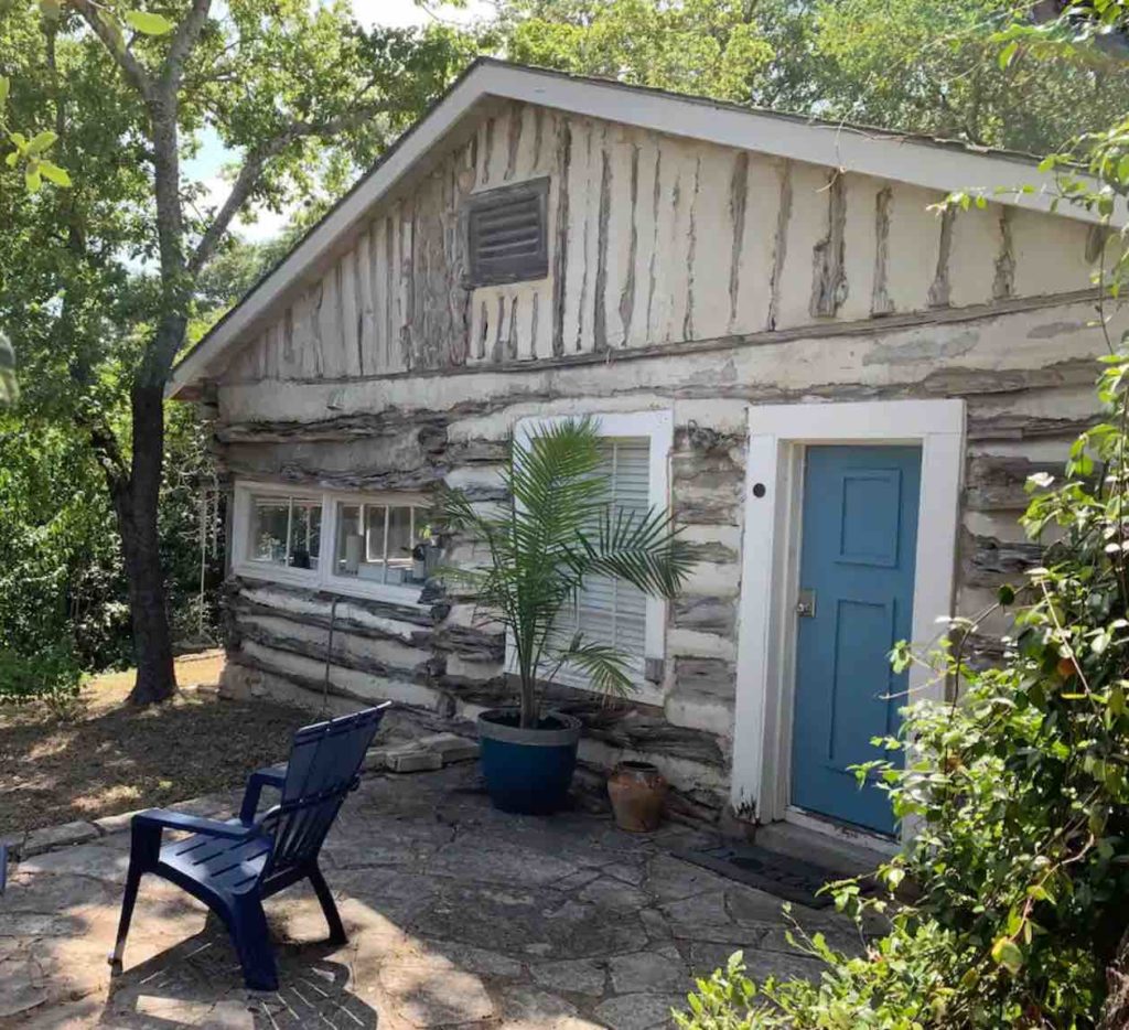 cabin with best name of USA cabin rentals, best little shorehouse in Texas.