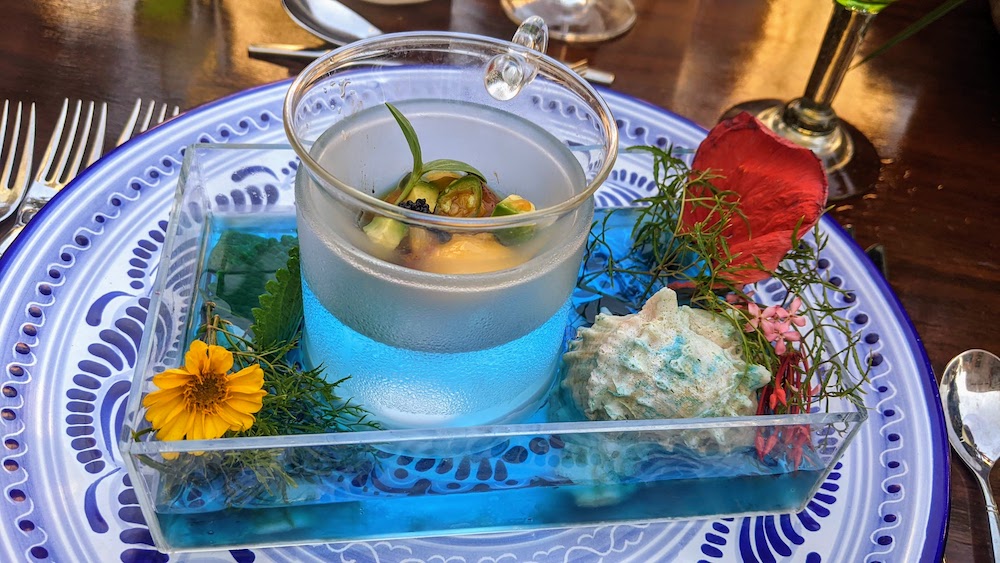 tuna dish in acrylic tray