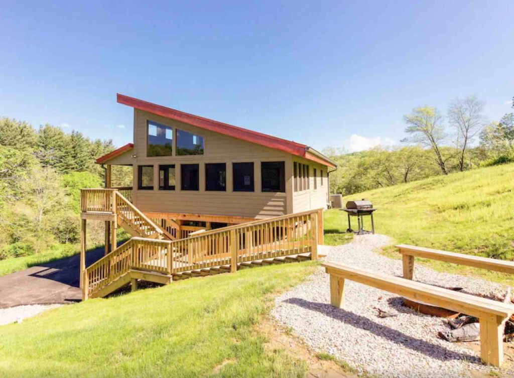 Overlook, 3-bedroom cabin in Hocking Hills