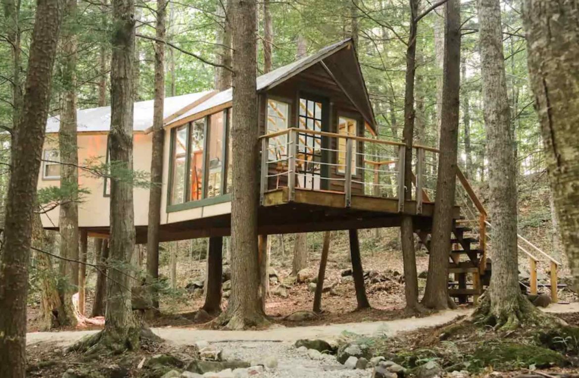 Get Unplugged: New Hampshire Treehouse Rentals - The Travel 100