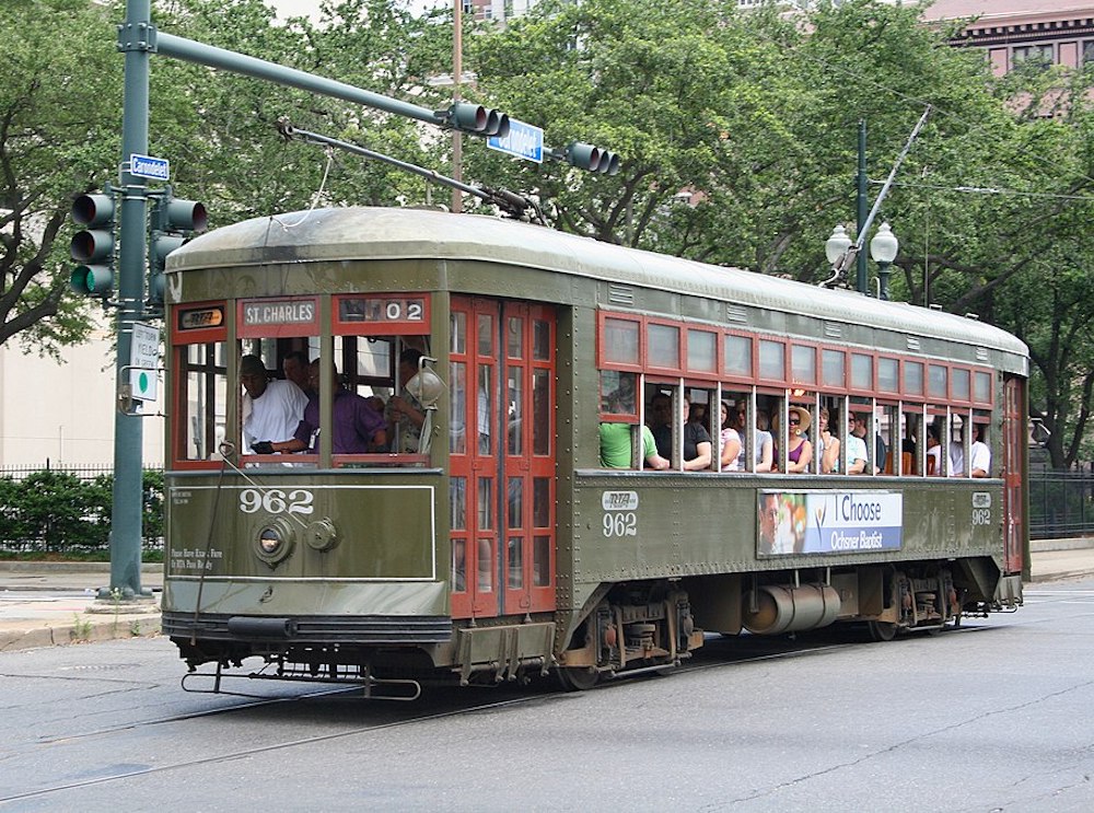 streetcar in new orleans