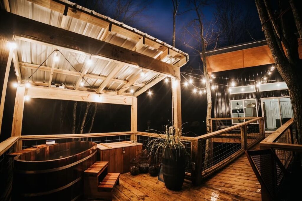 romantic treehouse in trion, georgia