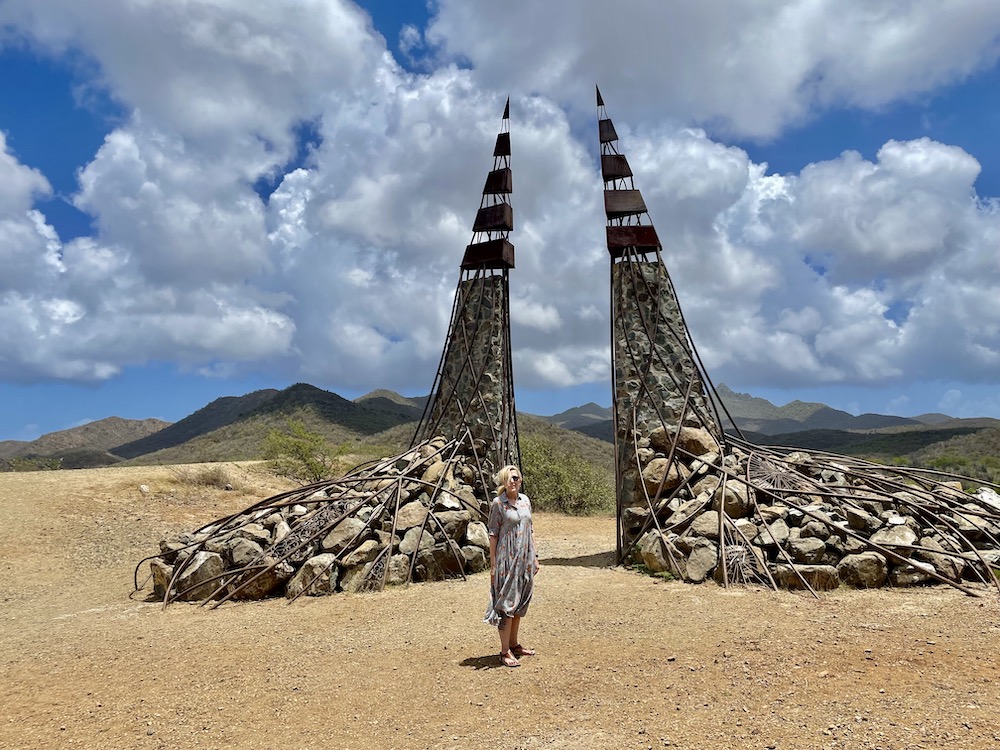 the hands of god in curacao