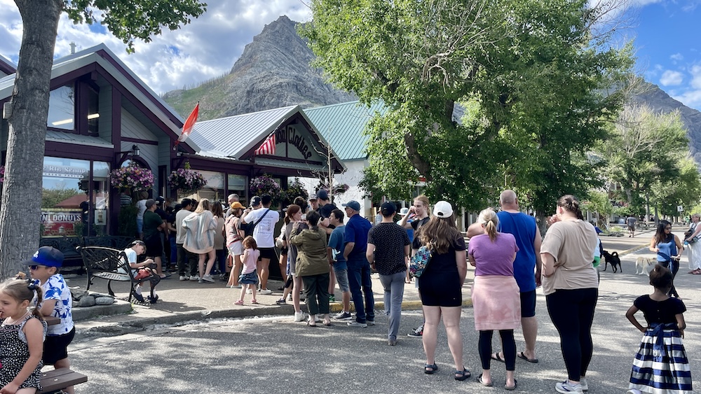 people in line for ice cream at Big Scoop in Waterton