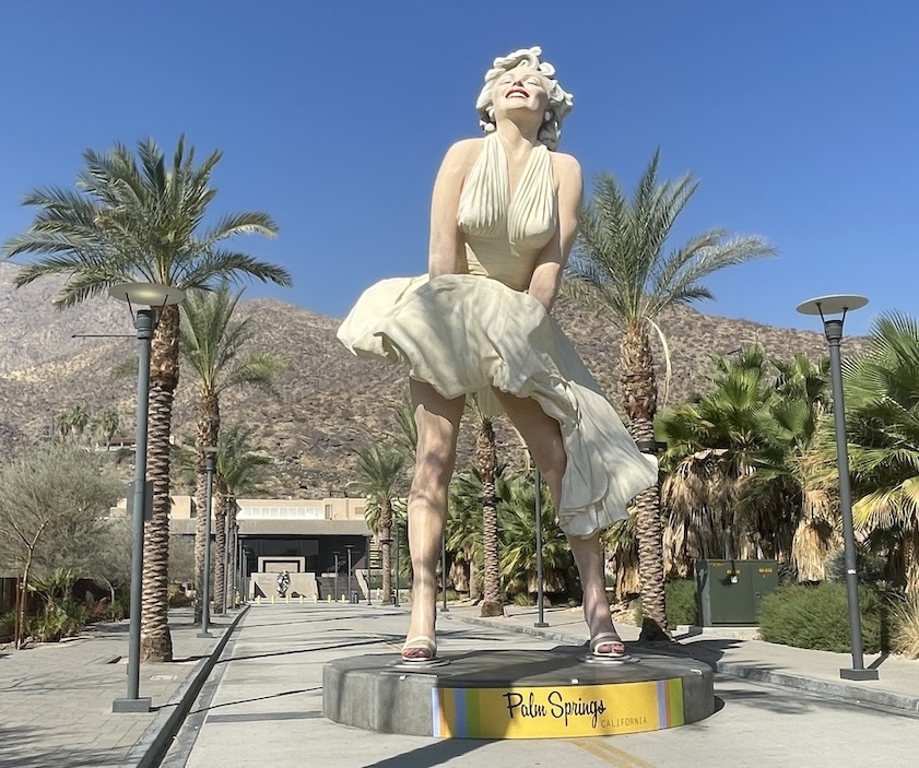 statue of Marilyn Monroe in Palm Springs